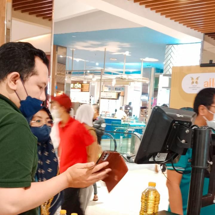 <p>Selain itu, Bunda juga bisa mendapatkan bonus Allo Poin hingga Rp25 ribu yang dapat digunakan untuk berbelanja. Caranya mudah, Bunda cukup pindahkan akun detikID ke MPC. Gebyar diskon berlaku pada periode 3-7 Juni 2022 di Transmart cabang Jabodetabek. (Foto: Tim HaiBunda)</p>