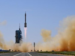 Hebat! Bocah 8 Tahun Ini Kontak Astronaut ISS Pakai Radio Ayahnya