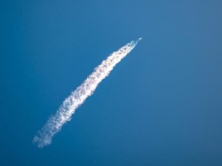 Video: China Teliti Sampel Material Luar Angkasa yang Dibawa Roket Shenzhou-19