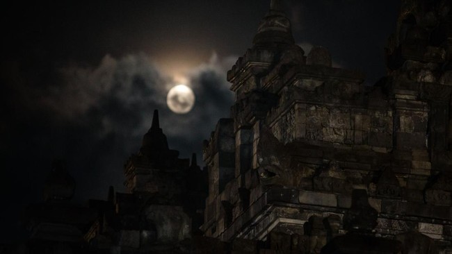 FOTO: Magis Borobudur di Tanah Magelang