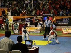 Siswa SMP Bandung Raih Perak di Kejuaraan Taekwondo Internasional