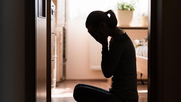 TAK PERLU MENUTUPI RASA DUKA DAN HINDARI LINGKUNGAN TOXIC