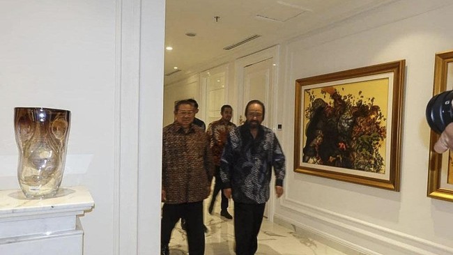 Pertemuan Susilo Bambang Yudhoyono dan Surya Paloh membuka kemungkinan terbentuknya poros koalisi baru, sekaligus memunculkan gambaran peta politik jelang 2024.