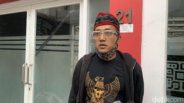 img-title Teddy Pardiyana Suami Mendiang Lina Jubaedah Dikabarkan Sudah Bebas