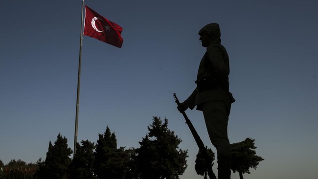Beberapa waktu lalu, pemerintah Turki mengumumkan negaranya mengubah nama dari "Turkey" menjadi "Turkiye."