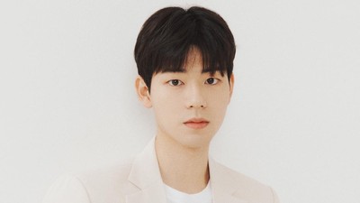 Bae Hyun-sung Curhat Kesulitan Jadi Ayah Muda dalam Our Blues