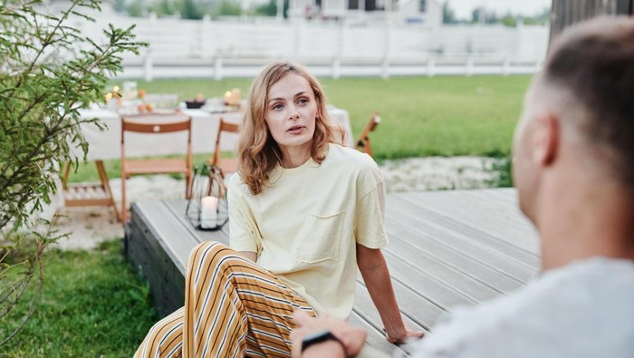 Awas! 5 Perilaku Pasif Agresif Ini Sering Dilakukan Pasangan Untuk Mengontrol Kamu