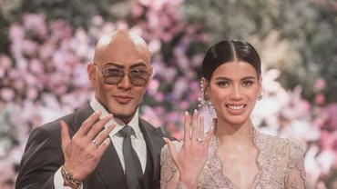 img-title Terkuak Sosok Mertua Deddy Corbuzier di Pernikahan Tertutup