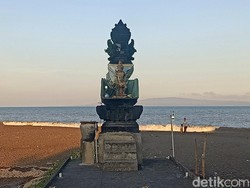 Video Info Penting Buat yang Mau Ritual & Melukat di Pantai Goa Lawah