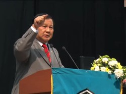 Prabowo di Hadapan Wisudawan: Saya Kalau Kampanye Harus Izin Presiden