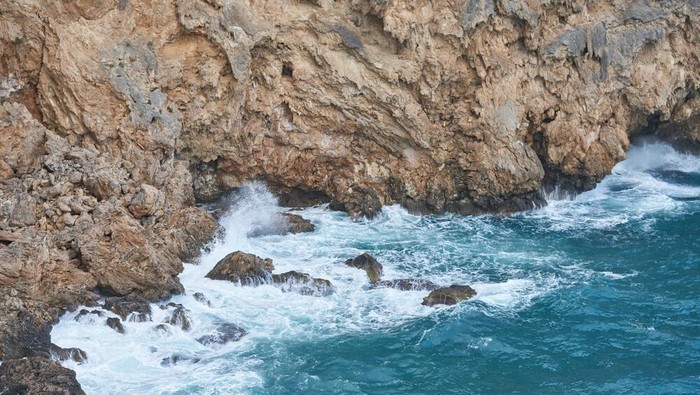 Hari Laut Sedunia 8 Juni: Ini Cara Sederhana untuk Kamu Ikut Merayakannya, Yuk Beauties!