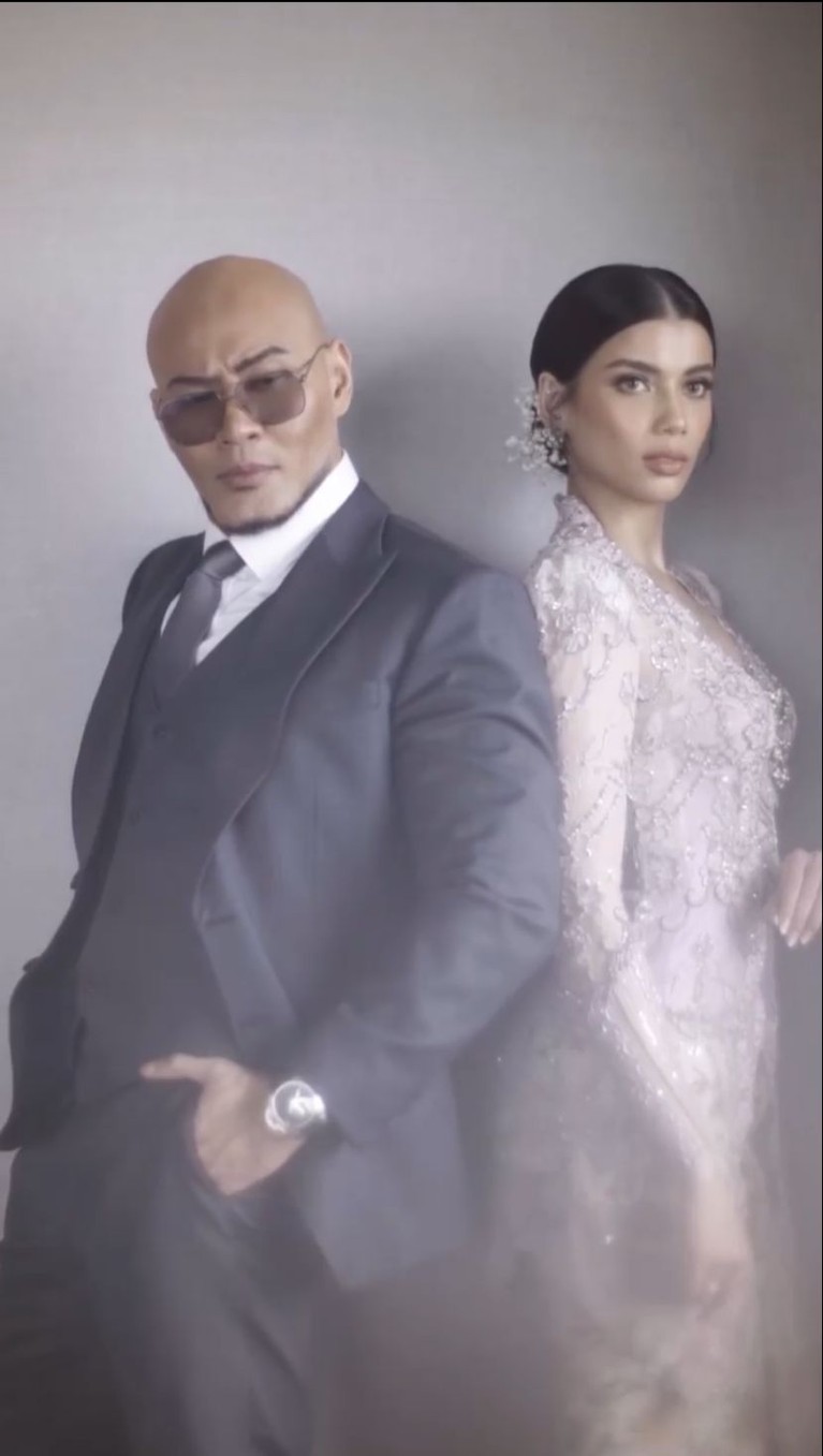 Pernikahan Deddy Corbuzier dan Sabrina Chairunnisa Pernikahan Deddy Corbuzier dan Sabrina Chairunnisa