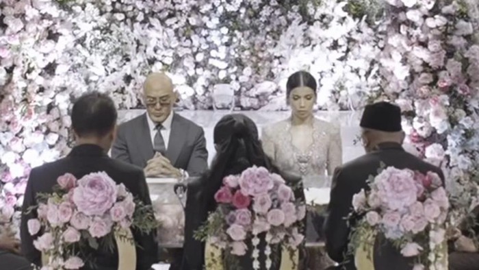 Potret Pernikahan Sabrina Chairunnisa dan Deddy Corbuzier