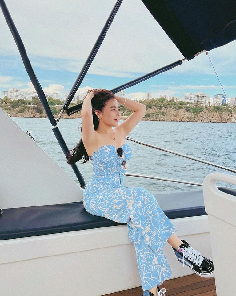 Prilly Latuconsina Prilly Latuconsina