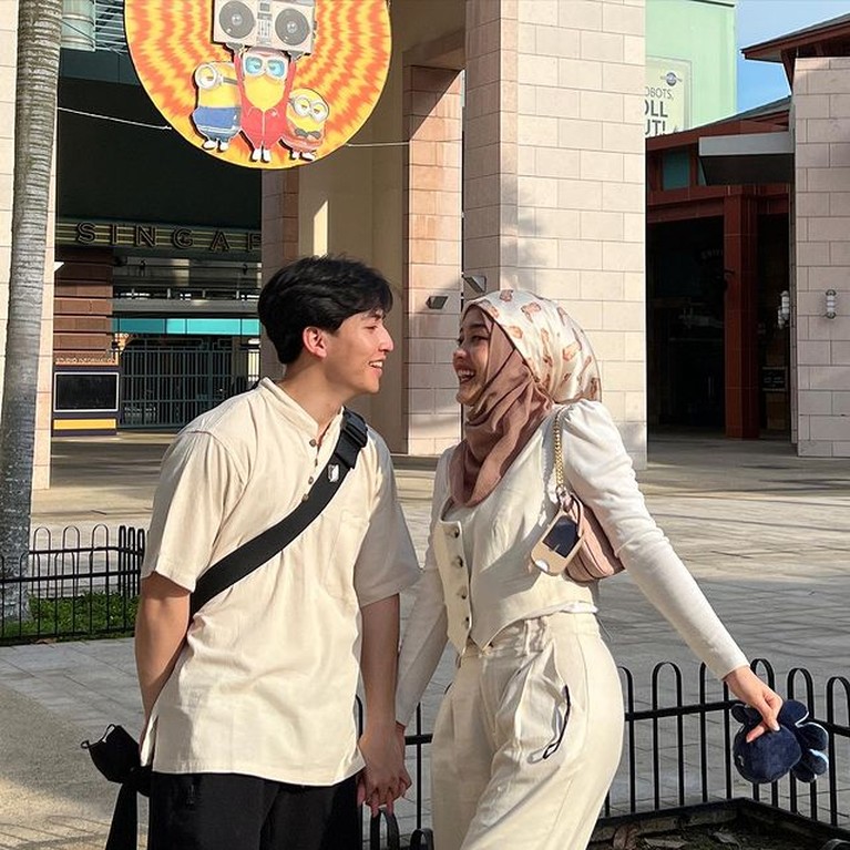 Putri Delina Putri Delina