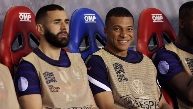 Karim Benzema mengaku memutuskan untuk meninggalkan skuad timnas Prancis dan absen di Piala Dunia 2022 karena cedera yang didapat saat latihan.