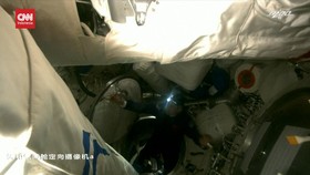 VIDEO: Momen Astronaut China Shenzhou-14 Tiba di Stasiun Tianhe