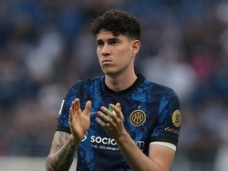 MU Vs Tottenham Berebut Alessandro Bastoni?