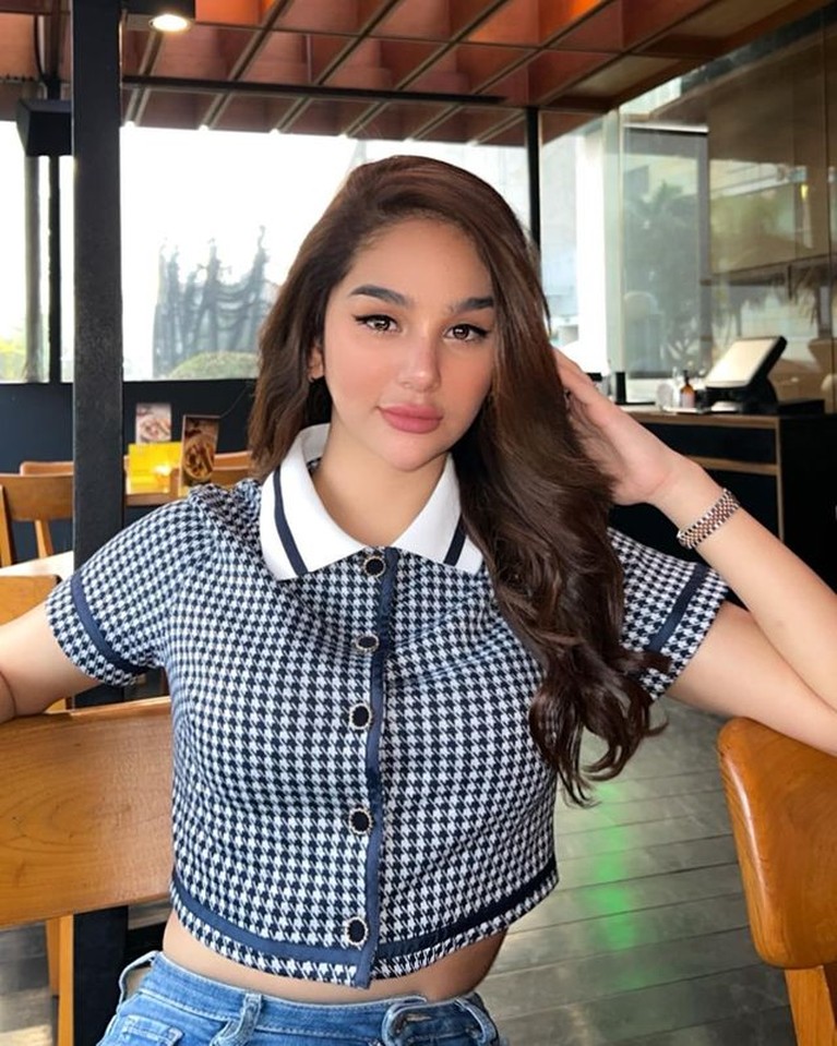 Hana Hanifah Hana Hanifah
