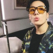 Tampak Ekstrovert di Depan Kamera, 4 Artis Korea Ini Ternyata Introvert!