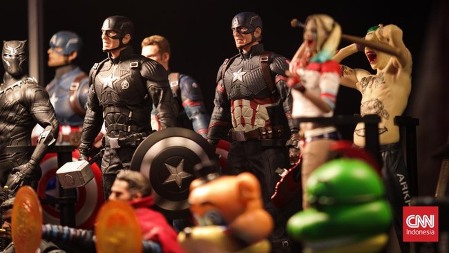 FOTO: Berburu Mainan dalam Pameran Action Figure di Kemang