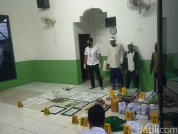 Polisi Geledah Kantor Khilafatul Muslimin Surabaya, Buku-Surat Disita