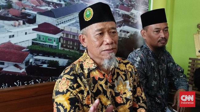 Direktur Ponpes Islam Al-Mukmin, Ngruki, menyesali langkah BNPT tidak mengklarifikasi ulang sebelum mengaitkan pemimpin Khilafatul Muslimin dengan lembaganya.
