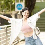 Inspirasi OOTD Tema Summer Style ala Aktris Davika Hoorne, Fun dan Fashionable!