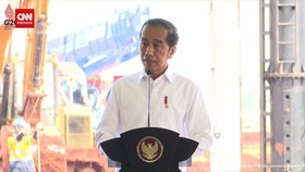 VIDEO: Jokowi Senang Industri Baterai Listrik Serap 20 Ribu Naker