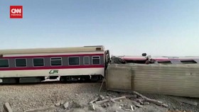 VIDEO: Kereta di Iran Tabrak Eskavator, 17 Orang Tewas