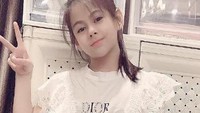 <p>Elif, sapaan karibnya, kini berusia 9 tahun, Bunda. Semakin tumbuh besar, Elif semakin cantik. (Foto: Instagram @siti_perk)</p>