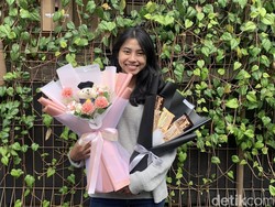 Bisnis Moncer Buket Unik, Kreatif Merangkai Bunga hingga Jengkol