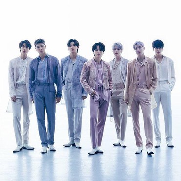 Intip 8 Pemotretan Terbaru BTS yang Comeback dengan Lagu Baru