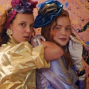 Deretan Serial Netflix yang Bisa Dijadikan Inspirasi Fashion ala Era '80an, Ada Favoritmu Nggak Nih?