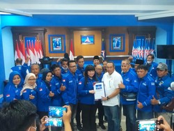 Anggota DPRD Herlina Harsono Daftar Ketua DPC Demokrat Surabaya