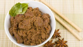 UMKM Minangkabau Ekspor 1 Ton Bumbu Rendang ke Jerman