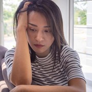 Begini Cara Tiap Zodiak Menenangkan Hati dan Pikiran Saat Galau, Ada yang Kamu Lakukan?