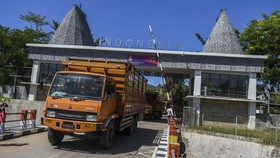 Ombudsman NTT ungkap dugaan pungli di pos lintas batas negara RI-Timor Leste. Polres dan Kodam melakukan pengecekan.