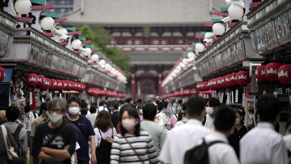 FOTO: Turis Asing Mulai Berlibur Kembali ke Jepang