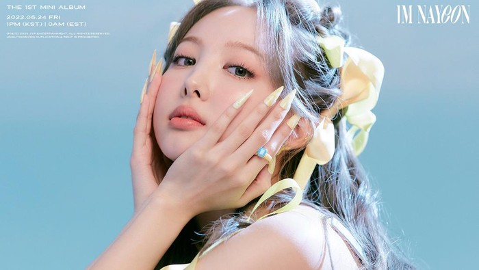 Kabar ini disambut antusias oleh para penikmat musik K-Pop di seluruh dunia, terutama ONCE (sebutan untuk penggemar TWICE)./ foto: twitter.com/JYPETWICE