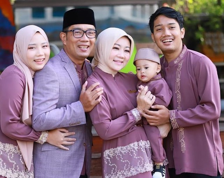 Kenangan Keluarga Ridwan Kamil dan Mendiang Eril