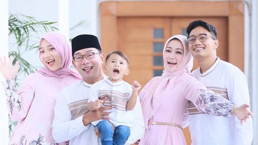 Kenangan Keluarga Ridwan Kamil dan Mendiang Eril