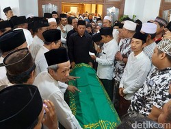 PBNU Minta Warga Nahdliyin Sholat Ghaib bagi KH Dimyathi Rois & Gus Luthfi