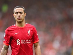 Thiago Masuk Tim Terbaik Musim Ini, Warganet Meradang