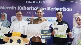 Transmart Gandeng 3 Lembaga Kemanusiaan Gelar Tebar Qurban 2022