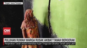 VIDEO: Puluhan Rumah Warga Rusak Akibat Tanah Bergerak