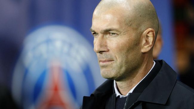 Rumor Panas: Zidane Pelatih Baru PSG