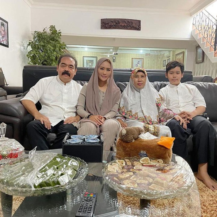 <p>Enggak terasa, kini remaja kelahiran 31 Mei 2012 ini sudah berusia 13 tahun, Bunda. (Foto: Instagram @inul.d/@ivanderdamares)<br /><br /><br /></p>