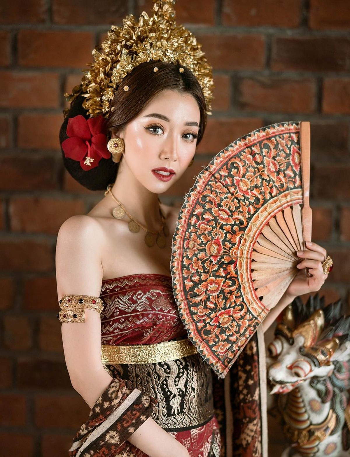 Sunny Dahye tampil bak pengantin Bali&period;