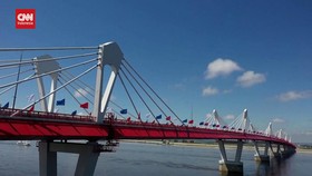 VIDEO: Jembatan Penghubung Rusia dan China Pertama Dibuka